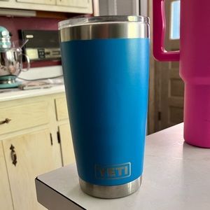 Tahoe Blue 20 oz Yeti Tumbler